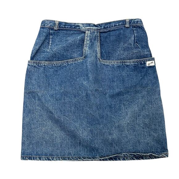 Vintage Guess Blue Back Pocket Denim Zip & Button Mini Skirt Womens 32 / US 10? - Picture 5 of 6